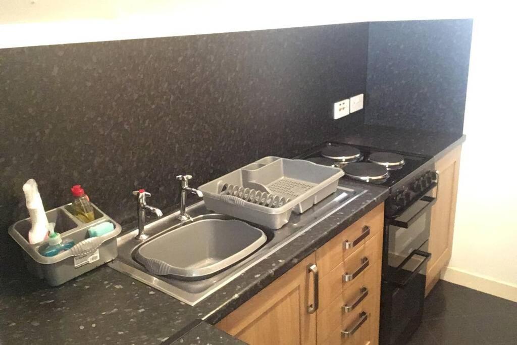 2 Bedroom Flat In Stornoway Town Centre ภายนอก รูปภาพ